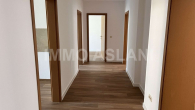 Flur - Großzügige 3-Raum-Wohnung mit Balkon & Gartenblick – frisch modernisiert auf dem Kaßberg