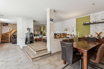 Raum für große Pläne – EFH in Großlehna: 284m² Wohnen, 387m² Nutzfläche, Kamin & großer Hofbereich, 04420 Markranstädt, Einfamilienhaus