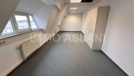DG_Links_77qm_00003 - Moderne Büro- und Gewerbeflächen direkt am TU-Chemnitz-Campus – verkehrsgünstige Lage nahe der B95