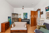 Wohnzimmer_3_EDIT - Vermietete 2-Zimmer-Wohnung mit Loggia & Tiefgarage-Stellpaltz im beliebten Leipzig-Plagwitz