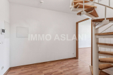 Flur - Wohnen auf zwei Ebenen – bezugsfreie 3-Zimmer-Maisonette mit Balkon in Leipzig-Ost