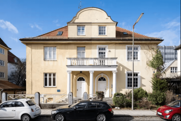 Exklusives Büro in denkmalgeschützter Villa nahe Romanplatz mit Gartenblick und Gemeinschaftsküche, 80639 München, Büro
