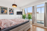 Schlafzimmer_1_EDIT - Vermietete 2-Zimmer-Wohnung in Leipzig-Plagwitz mit zwei Balkonen, Aufzug und TG-Stellplatz