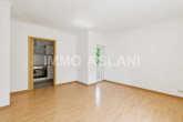 Wohnzimmer_2_EDIT - Bezugsfreie 2-Zimmer-Wohnung mit Balkon + Einbauküche im aufstrebenden Leipziger Neulindenau