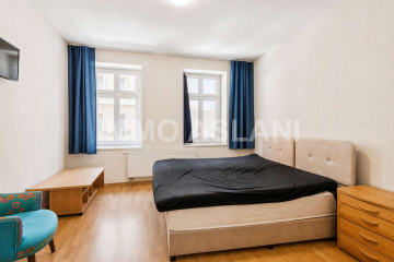 Solide Kapitalanlage im Leipziger Osten: Vermietete 1-Zimmer-Wohnung mit Balkon, 04315 Leipzig, Erdgeschosswohnung
