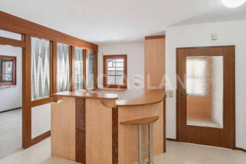 Ehemalige Zahnarztpraxis mit Wohneinheit – 120 m² Praxis + 120 m² Wohnen in Taucha, 04425 Taucha, Praxis