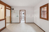 Flur_EDIT - Ehemalige Zahnarztpraxis mit Wohneinheit – 120 m² Praxis + 120 m² Wohnen in Taucha