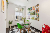 Esszimmer - Denkmalschutz trifft Moderne: 2-Zimmer-Wohnung mit Loggia & Stellplatz im Zentrum