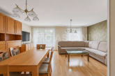 Wohnzimmer - Charmante 2-Zimmer-Eigentumswohnung mit Terrasse und kleinem Garten in ruhiger Lage