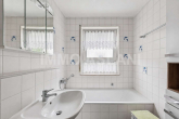 Badezimmer_2 - Charmante 2-Zimmer-Eigentumswohnung mit Terrasse und kleinem Garten in ruhiger Lage