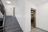 Treppenhaus_1 - 2-Zimmer-Wohnung mit Loggia, hochwertiger EBK, Fußbodenheizung & KNX in Leipzig Zentrum-Südost