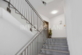 Treppenhaus_2 - 2-Zimmer-Wohnung mit Loggia, hochwertiger EBK, Fußbodenheizung & KNX in Leipzig Zentrum-Südost