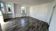 Wohnzimmer_4 - Einziehen & wohlfühlen – modernisierte 3-Raum-Wohnung in Limbach-Oberfrohna