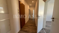 Flur - Einziehen & wohlfühlen – modernisierte 3-Raum-Wohnung in Limbach-Oberfrohna