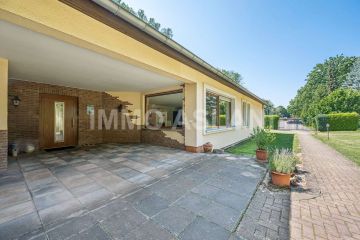 Bezugsfrei in Chemnitz-Rabenstein: Kamin, Solarthermie, 4 Garagen & großes Grundstück, 09117 Chemnitz, Bungalow