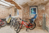 Fahrradkeller_2 - Vermietete 6-Zimmer-Dachgeschoss-Maisonette mit Kamin, Garten und Balkon in Leipzig-Lindenau