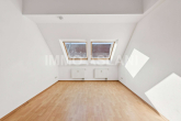 Wohnzimmer - Bezugsfreie 2-Zimmer-Maisonette in Leipzig-Anger-Crottendorf